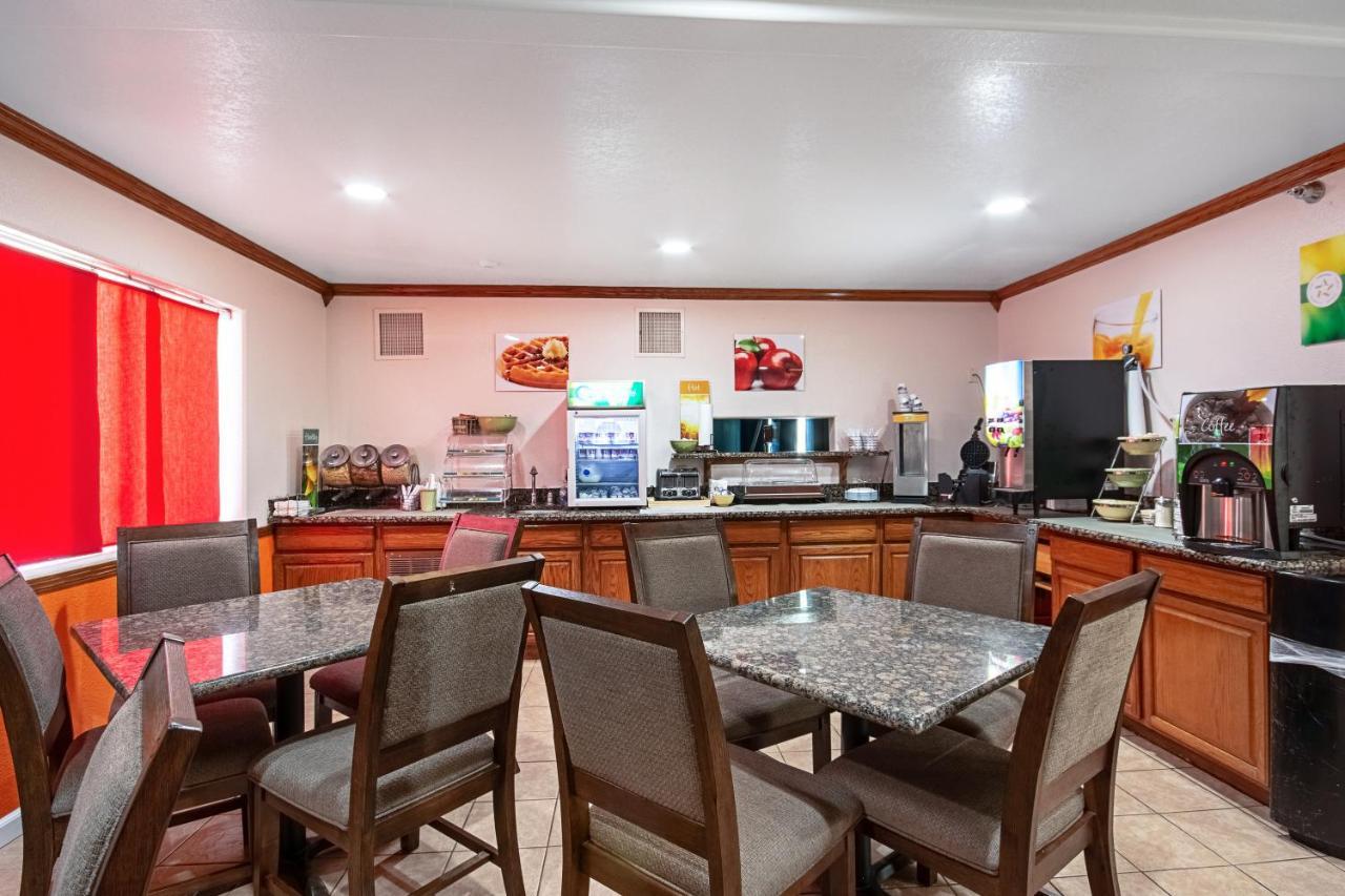 Quality Inn Додж-Сити Экстерьер фото
